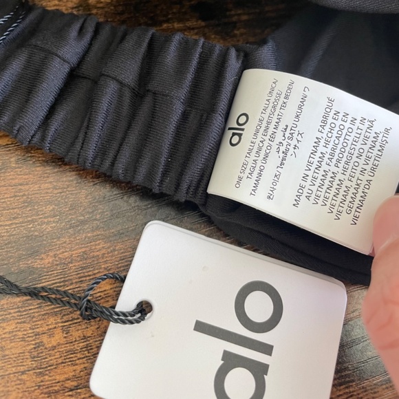 Alo Yoga Alosoft Headband - Picture 5 of 5